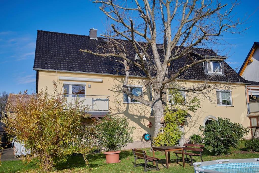 Gemuetliche Ferienwohnung In Laendlicher Lage Riesa Luaran gambar