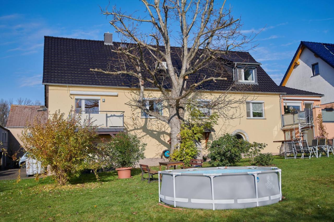 Gemuetliche Ferienwohnung In Laendlicher Lage Riesa Luaran gambar